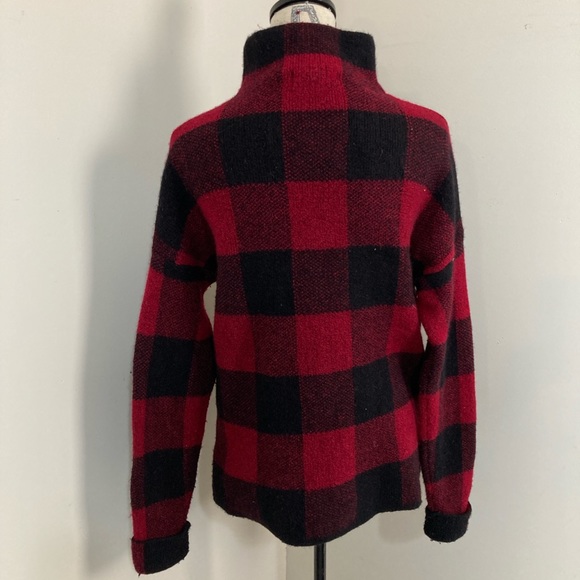 Tahari Women’s Red Black Plaid Square Turtleneck Wool Long Sleeves Sweater - Picture 3 of 5